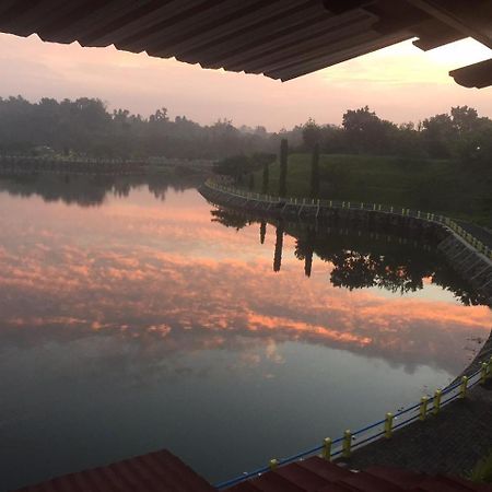 Omah Kenangan At Seven Trumpets Resort Maguwo 외부 사진