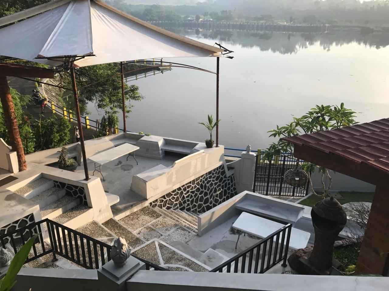 Omah Kenangan At Seven Trumpets Resort Maguwo 외부 사진